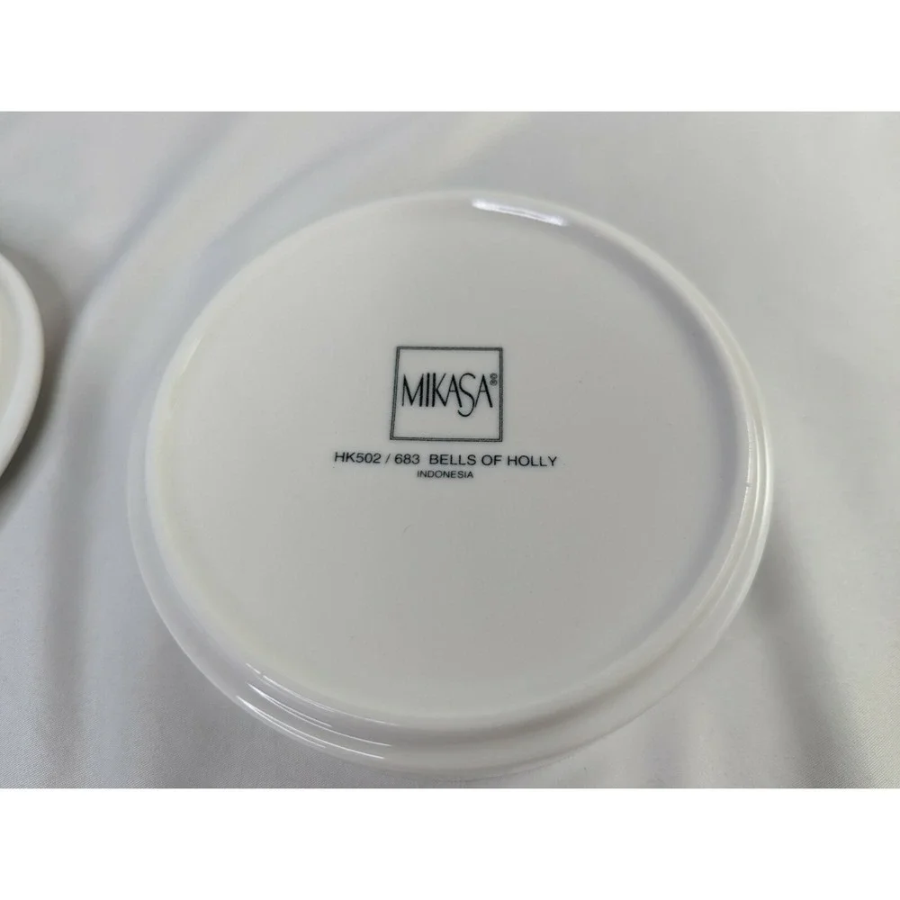 Mikasa Bells of‎ Holly Covered Trinket Dish